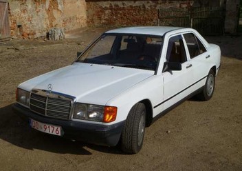 Wyświetlacz Mercedes-Benz 190 W201 FL